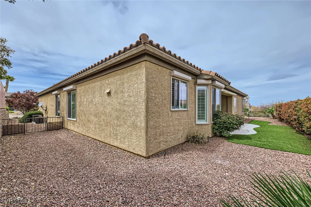 2116 Burtonsville, Henderson, NV 89044