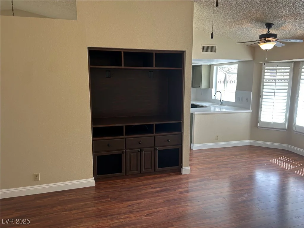 8641 Surtidor, Las Vegas, NV 89117