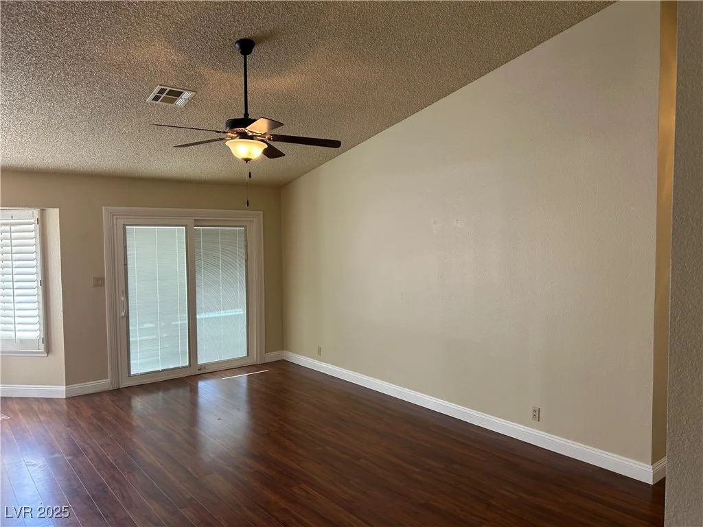 8641 Surtidor, Las Vegas, NV 89117