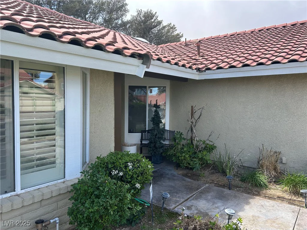 8641 Surtidor, Las Vegas, NV 89117
