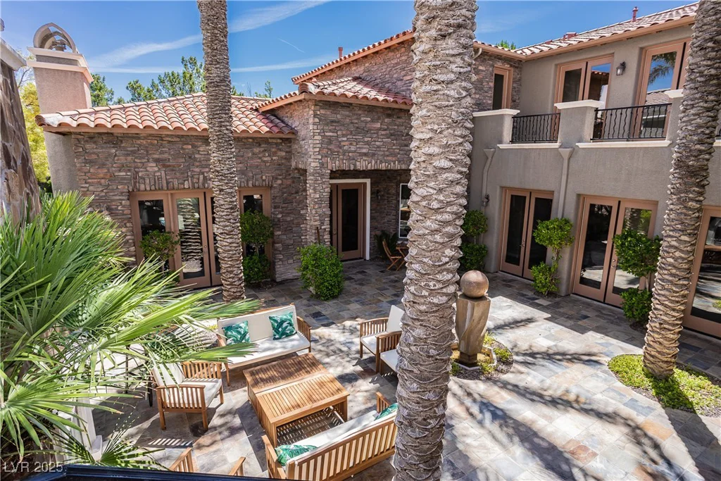 12097 Oakland Hills, Las Vegas, NV 89141