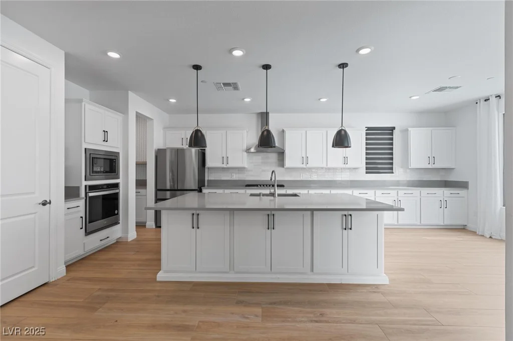 6545 Vanhoven Crest, Las Vegas, NV 89166