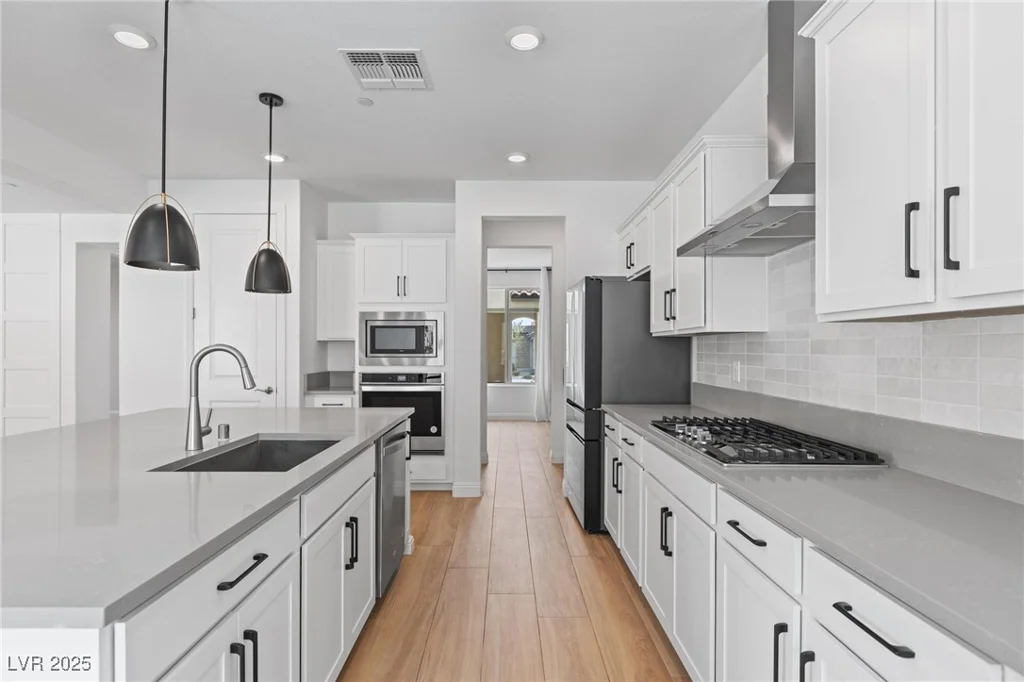 6545 Vanhoven Crest, Las Vegas, NV 89166