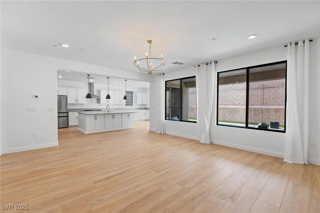 6545 Vanhoven Crest, Las Vegas, NV 89166