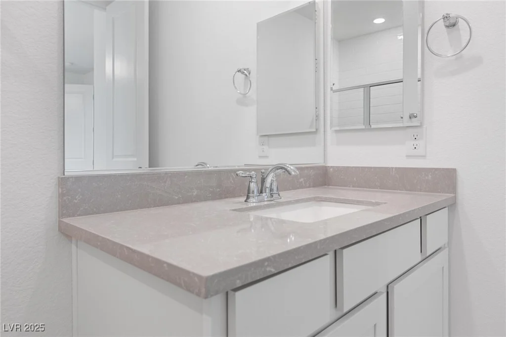 6545 Vanhoven Crest, Las Vegas, NV 89166