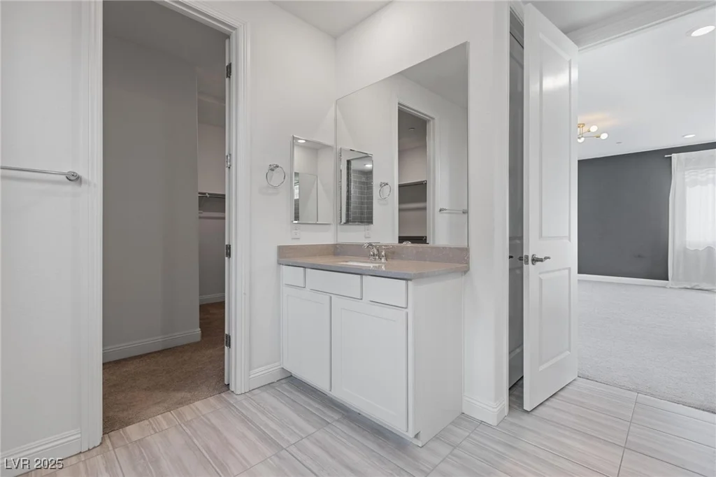 6545 Vanhoven Crest, Las Vegas, NV 89166
