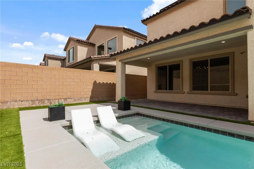 6545 Vanhoven Crest, Las Vegas, NV 89166