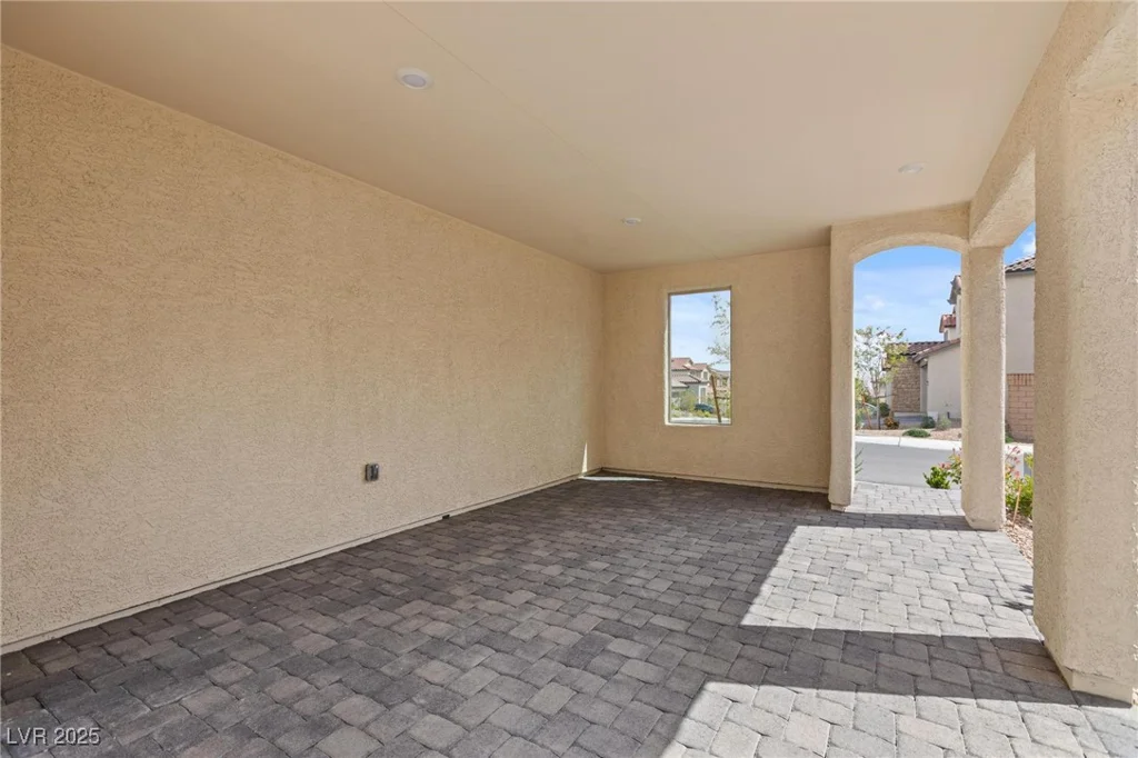 6545 Vanhoven Crest, Las Vegas, NV 89166