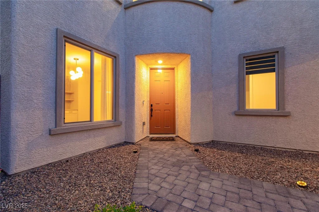 6545 Vanhoven Crest, Las Vegas, NV 89166