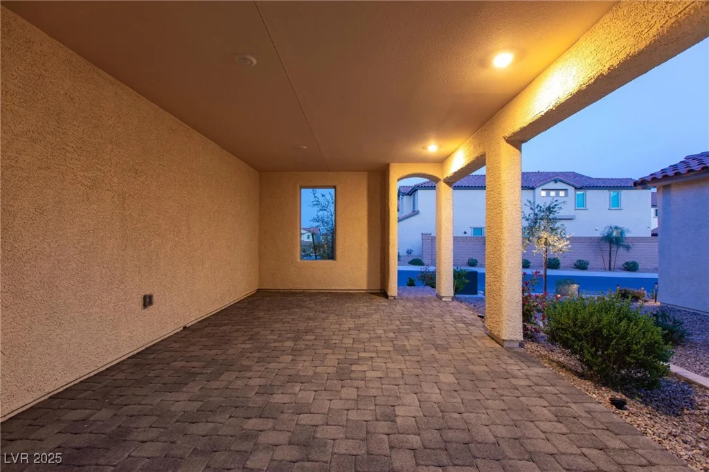6545 Vanhoven Crest, Las Vegas, NV 89166