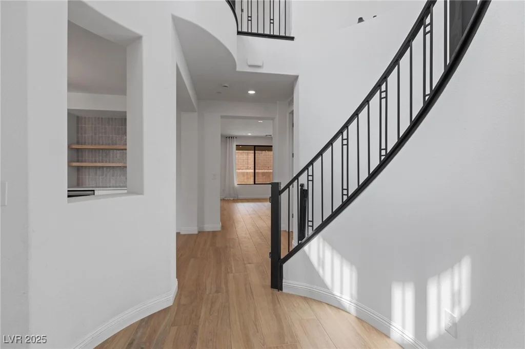 6545 Vanhoven Crest, Las Vegas, NV 89166