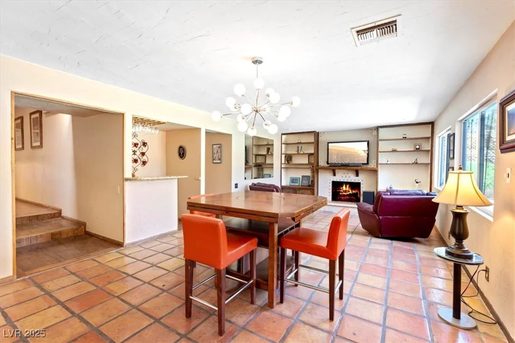 4360 Flandes, Las Vegas, NV 89121
