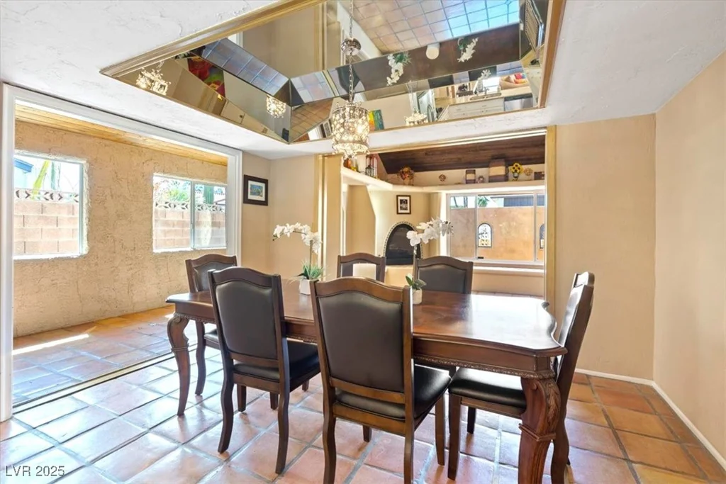 4360 Flandes, Las Vegas, NV 89121