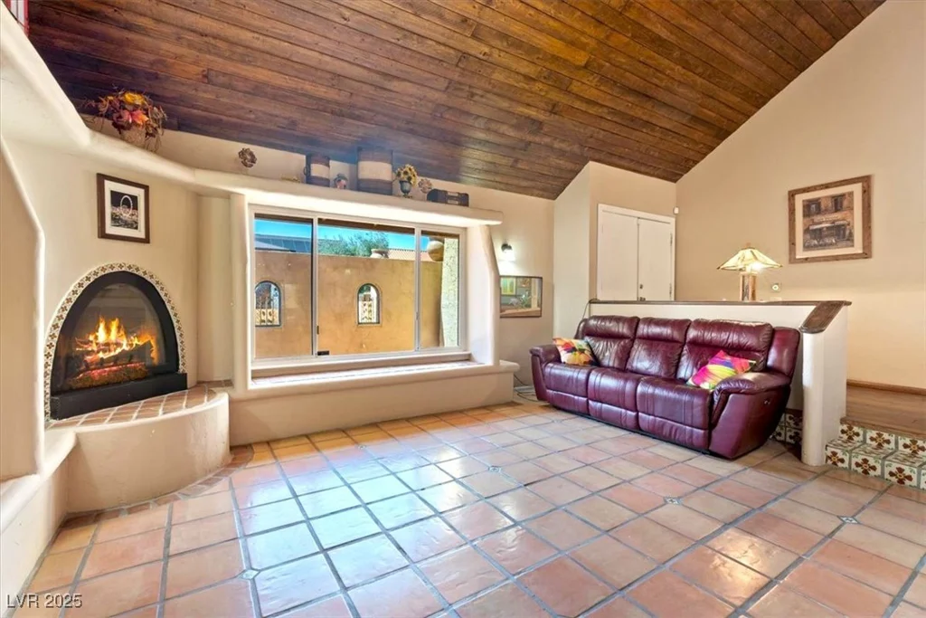4360 Flandes, Las Vegas, NV 89121