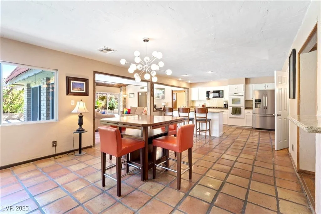 4360 Flandes, Las Vegas, NV 89121