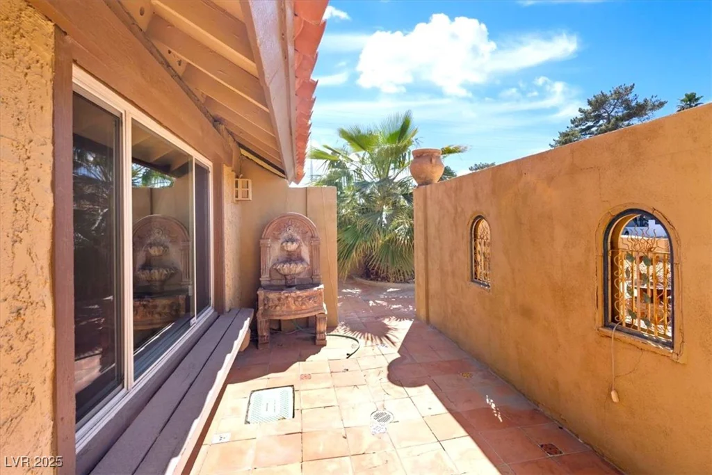 4360 Flandes, Las Vegas, NV 89121