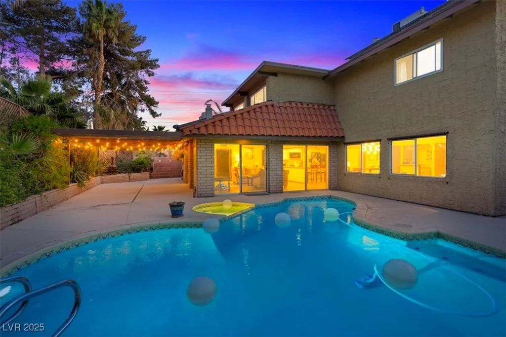 4360 Flandes, Las Vegas, NV 89121