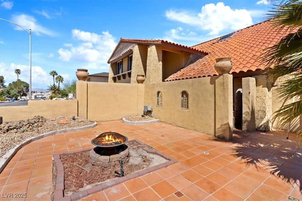 4360 Flandes, Las Vegas, NV 89121