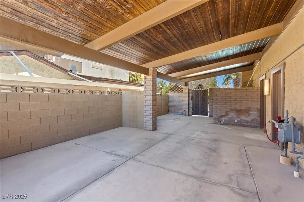 4360 Flandes, Las Vegas, NV 89121