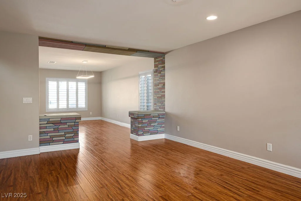 506 Staghorn Pass, Las Vegas, NV 89183
