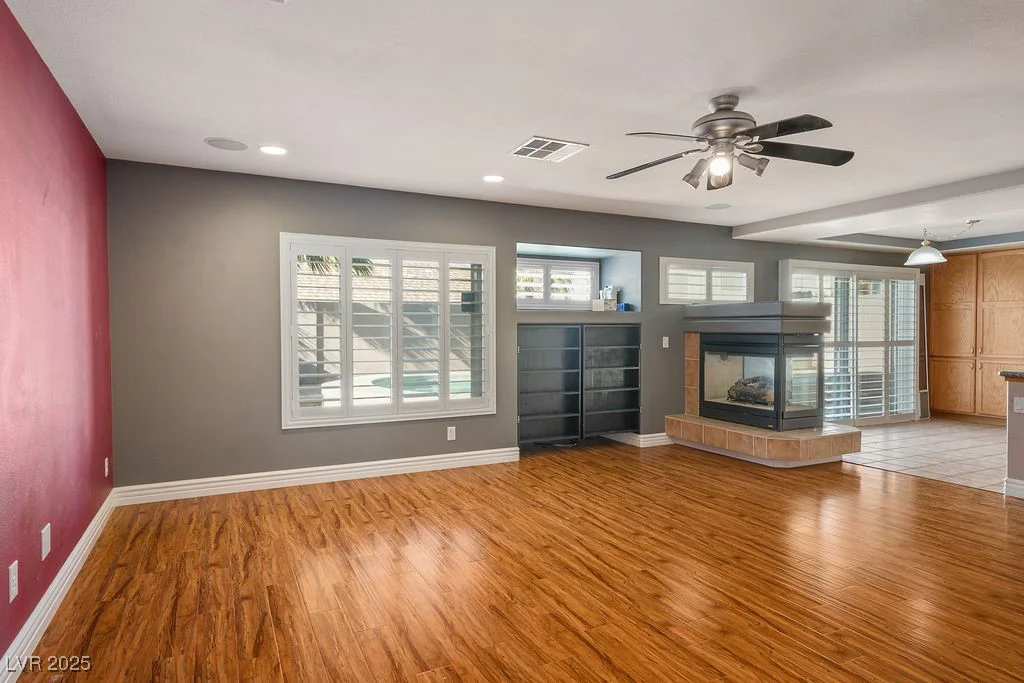 506 Staghorn Pass, Las Vegas, NV 89183