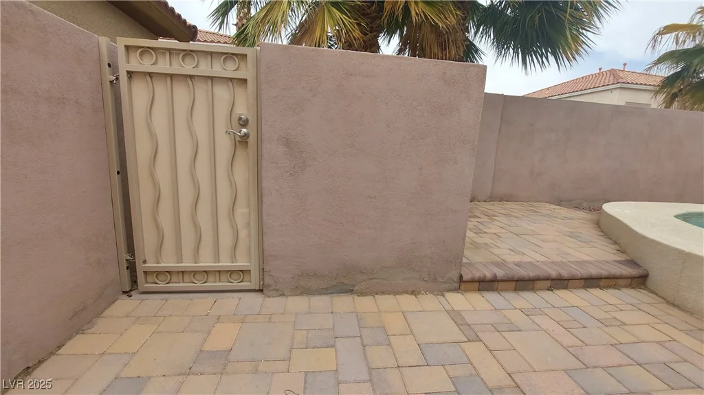 506 Staghorn Pass, Las Vegas, NV 89183