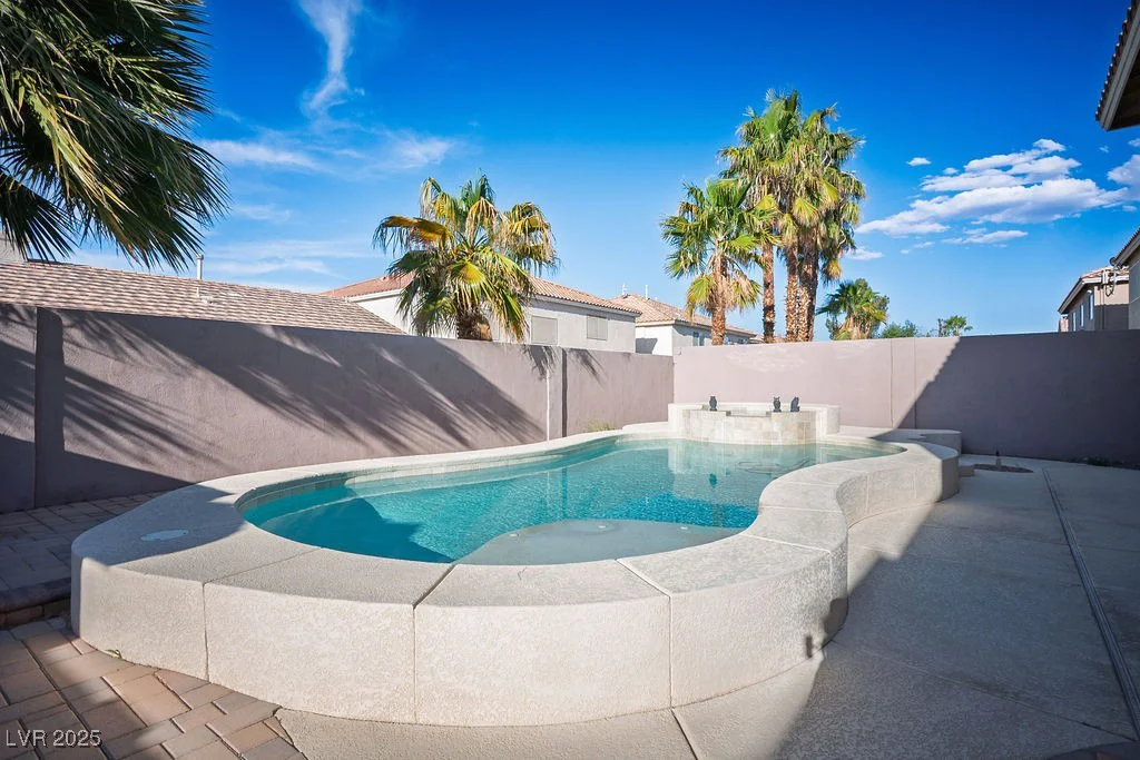 506 Staghorn Pass, Las Vegas, NV 89183