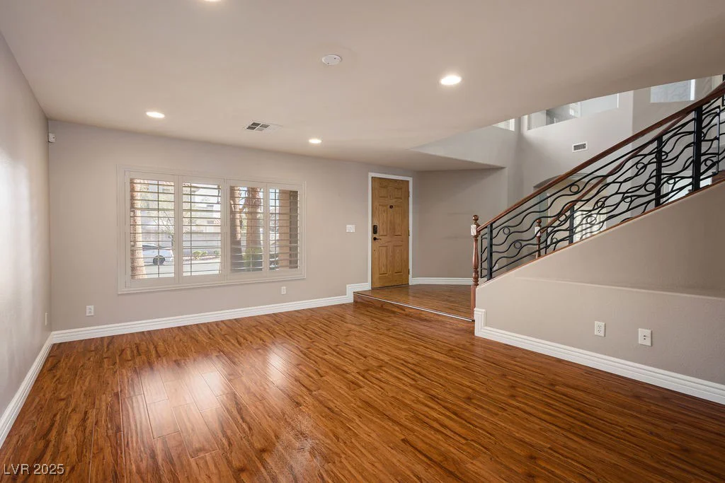 506 Staghorn Pass, Las Vegas, NV 89183