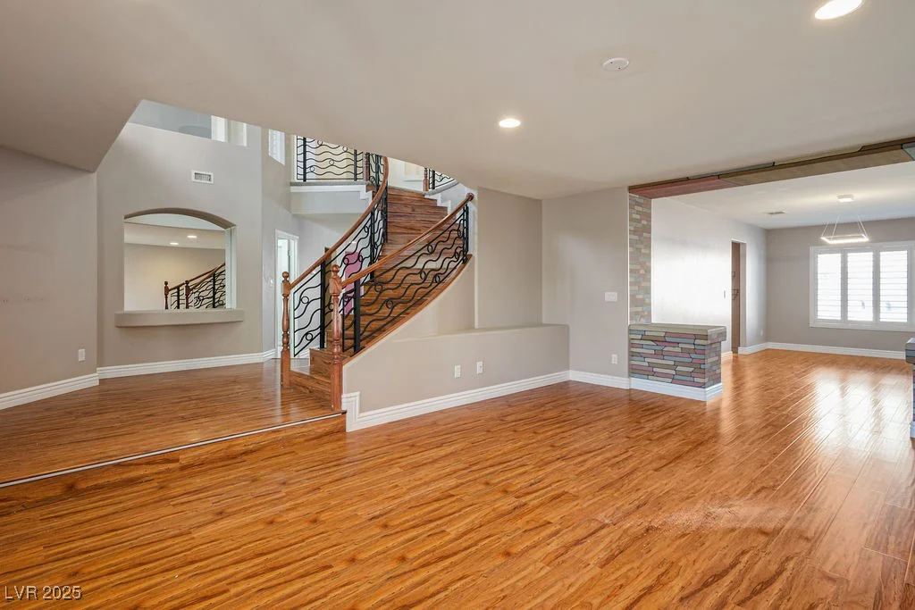 506 Staghorn Pass, Las Vegas, NV 89183