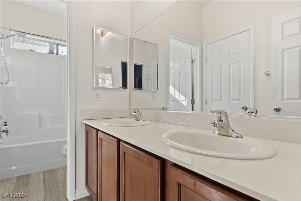 9494 Alma Ridge, Las Vegas, NV 89178
