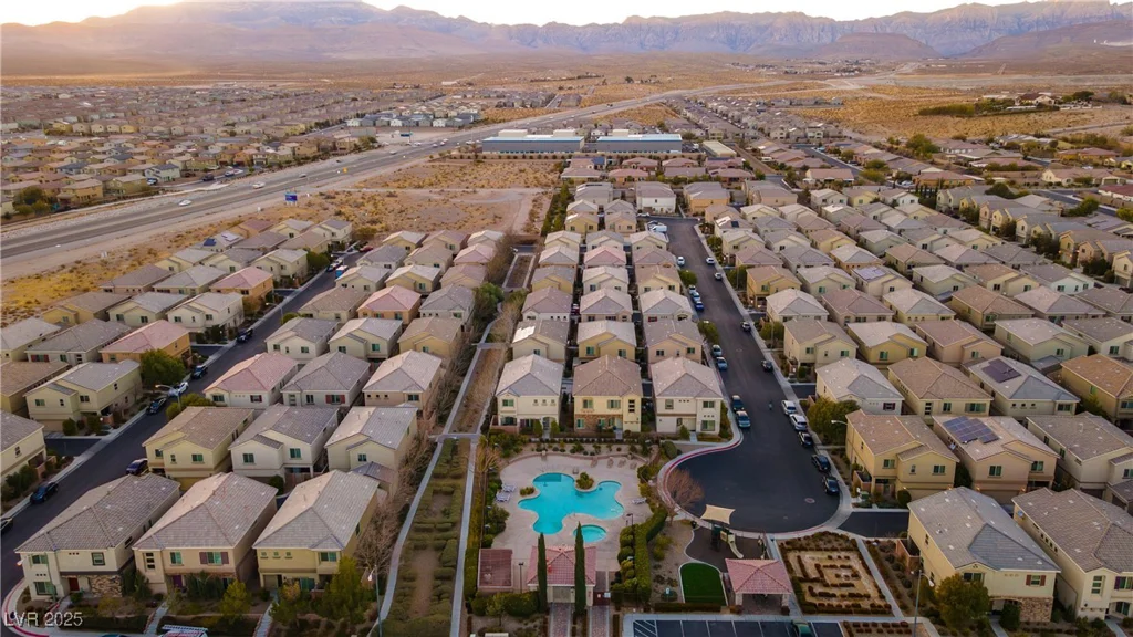 9494 Alma Ridge, Las Vegas, NV 89178