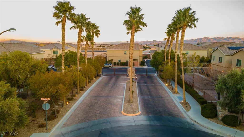 9494 Alma Ridge, Las Vegas, NV 89178