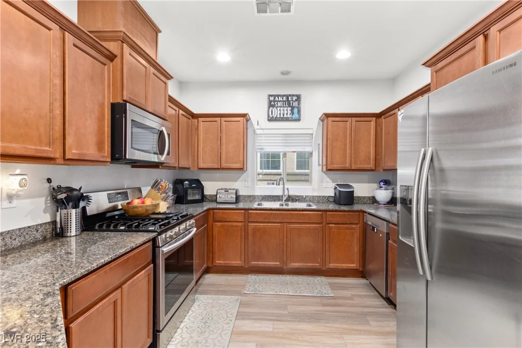 9494 Alma Ridge, Las Vegas, NV 89178