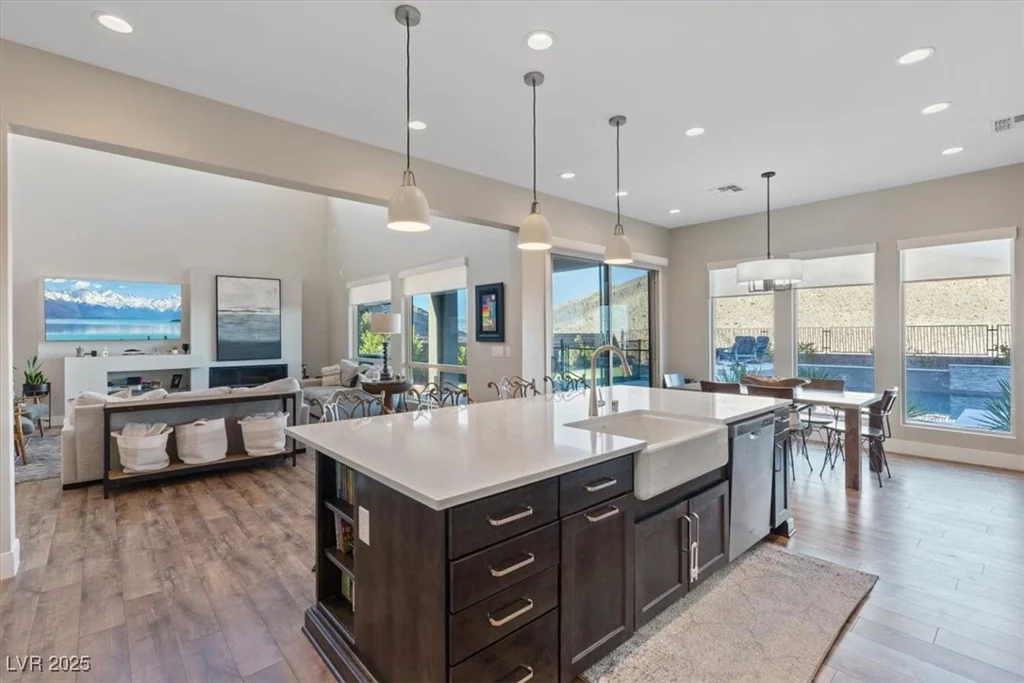 3000 Raywood Ash, Las Vegas, NV 89138