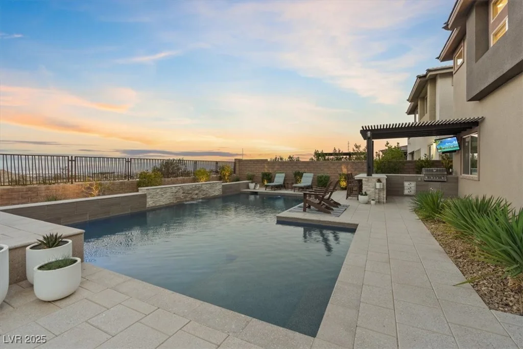 3000 Raywood Ash, Las Vegas, NV 89138