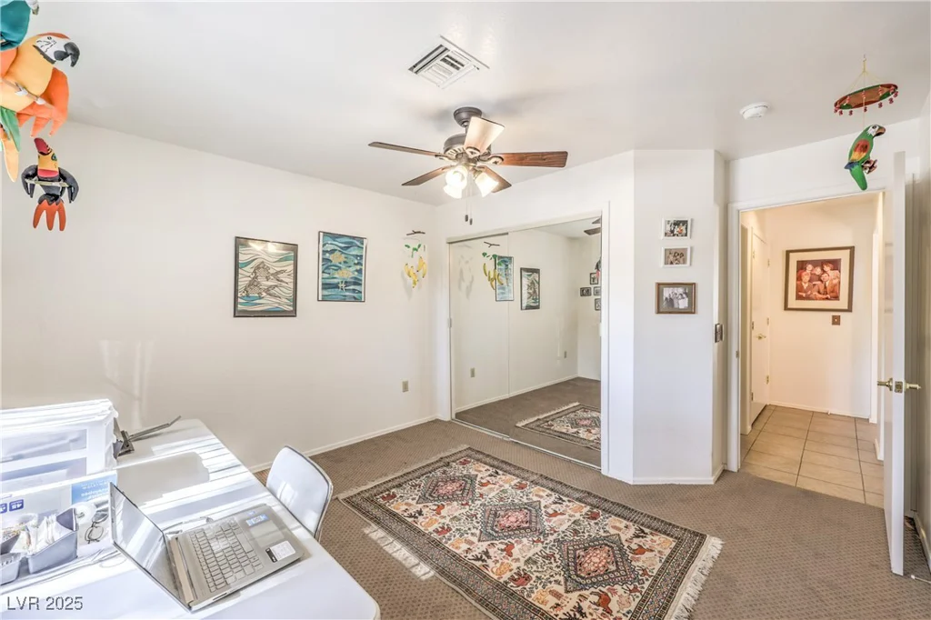 8552 DESERT HOLLY, Las Vegas, NV 89134
