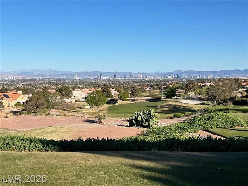 8552 DESERT HOLLY, Las Vegas, NV 89134