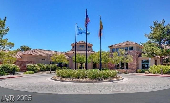 8552 DESERT HOLLY, Las Vegas, NV 89134