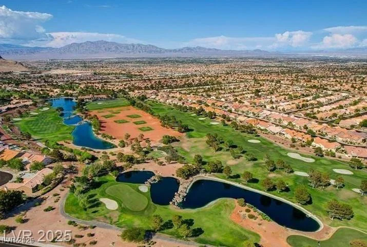 8552 DESERT HOLLY, Las Vegas, NV 89134