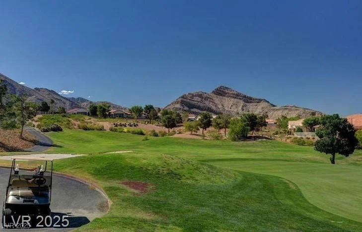 8552 DESERT HOLLY, Las Vegas, NV 89134