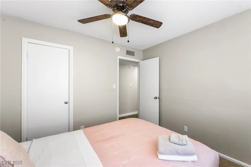 6121 Dayton, Las Vegas, NV 89107