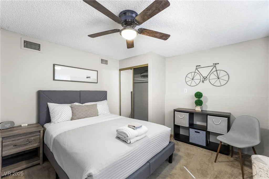 6121 Dayton, Las Vegas, NV 89107