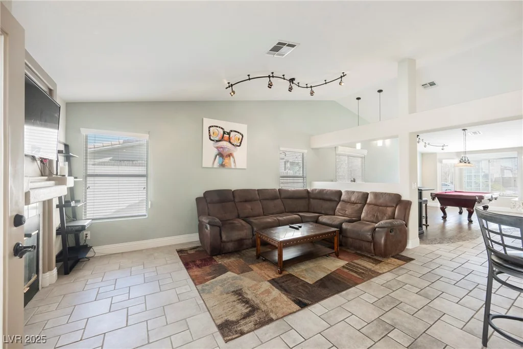 3961 Equinox, Las Vegas, NV 89147