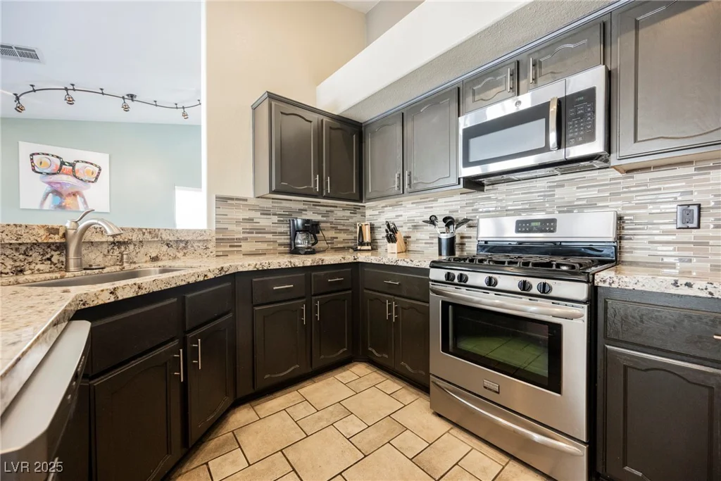 3961 Equinox, Las Vegas, NV 89147