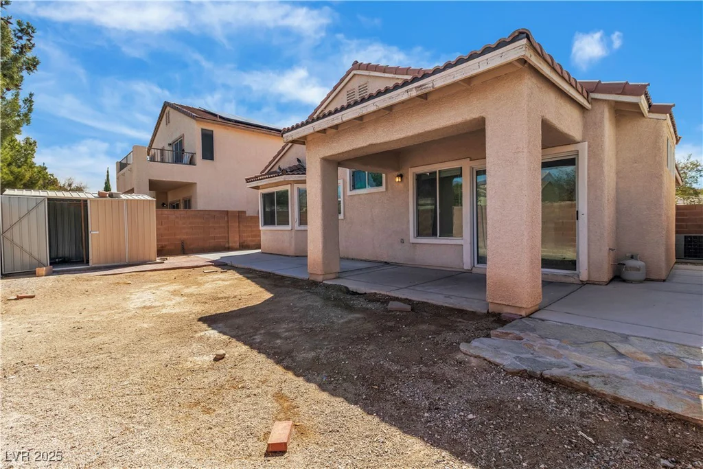 1016 Echo Beach, North Las Vegas, NV 89086