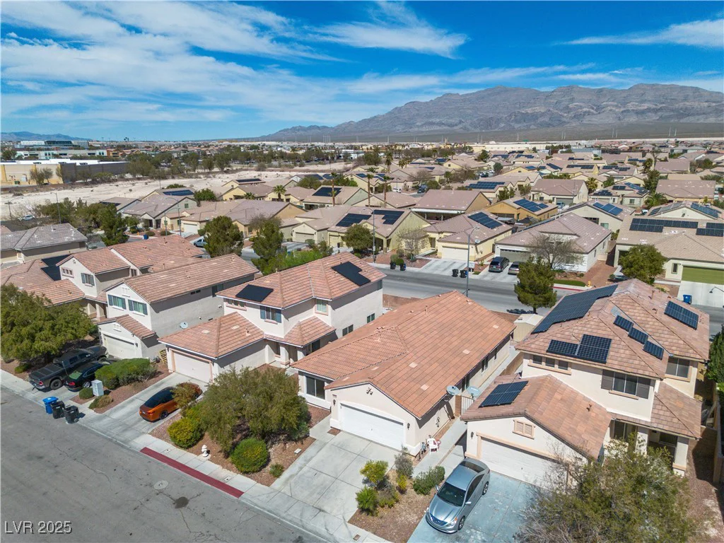 1016 Echo Beach, North Las Vegas, NV 89086