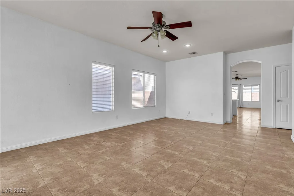 1016 Echo Beach, North Las Vegas, NV 89086