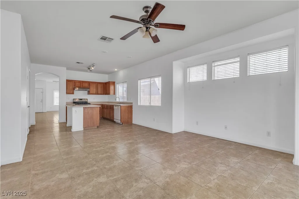 1016 Echo Beach, North Las Vegas, NV 89086