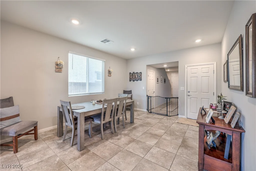 4442 Solitude Falls, North Las Vegas, NV 89084