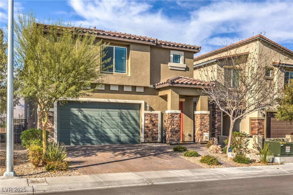 4442 Solitude Falls, North Las Vegas, NV 89084
